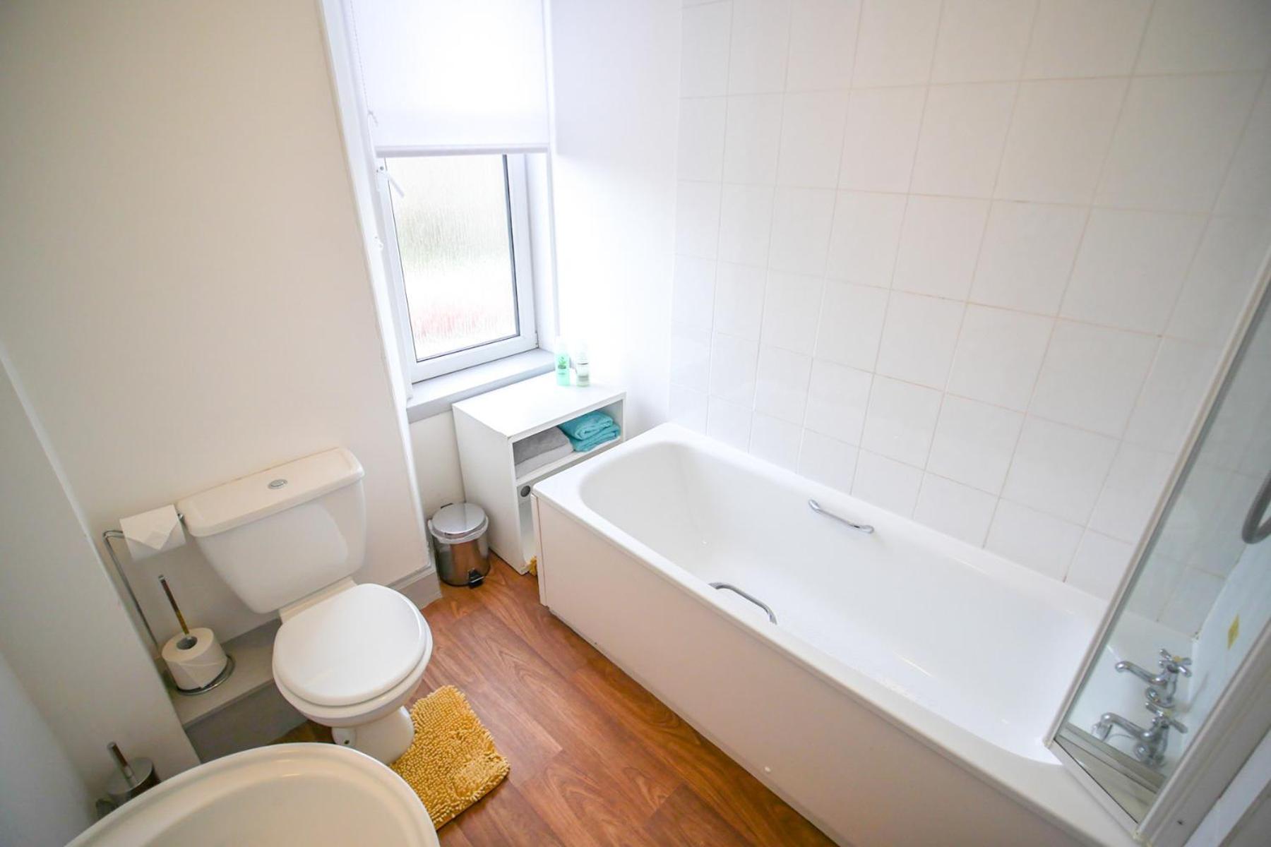 Telford Rd 5 Bedroom House אינברנס מראה חיצוני תמונה