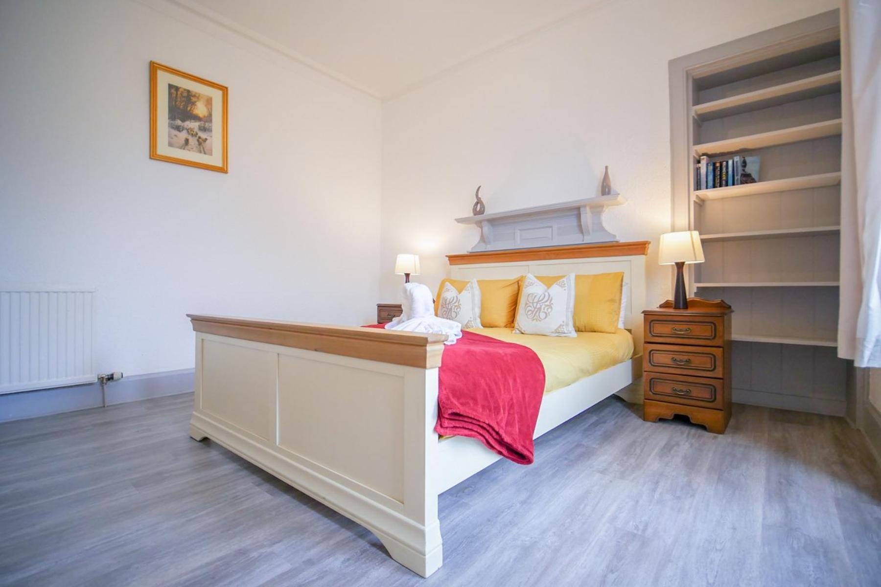 Telford Rd 5 Bedroom House אינברנס מראה חיצוני תמונה