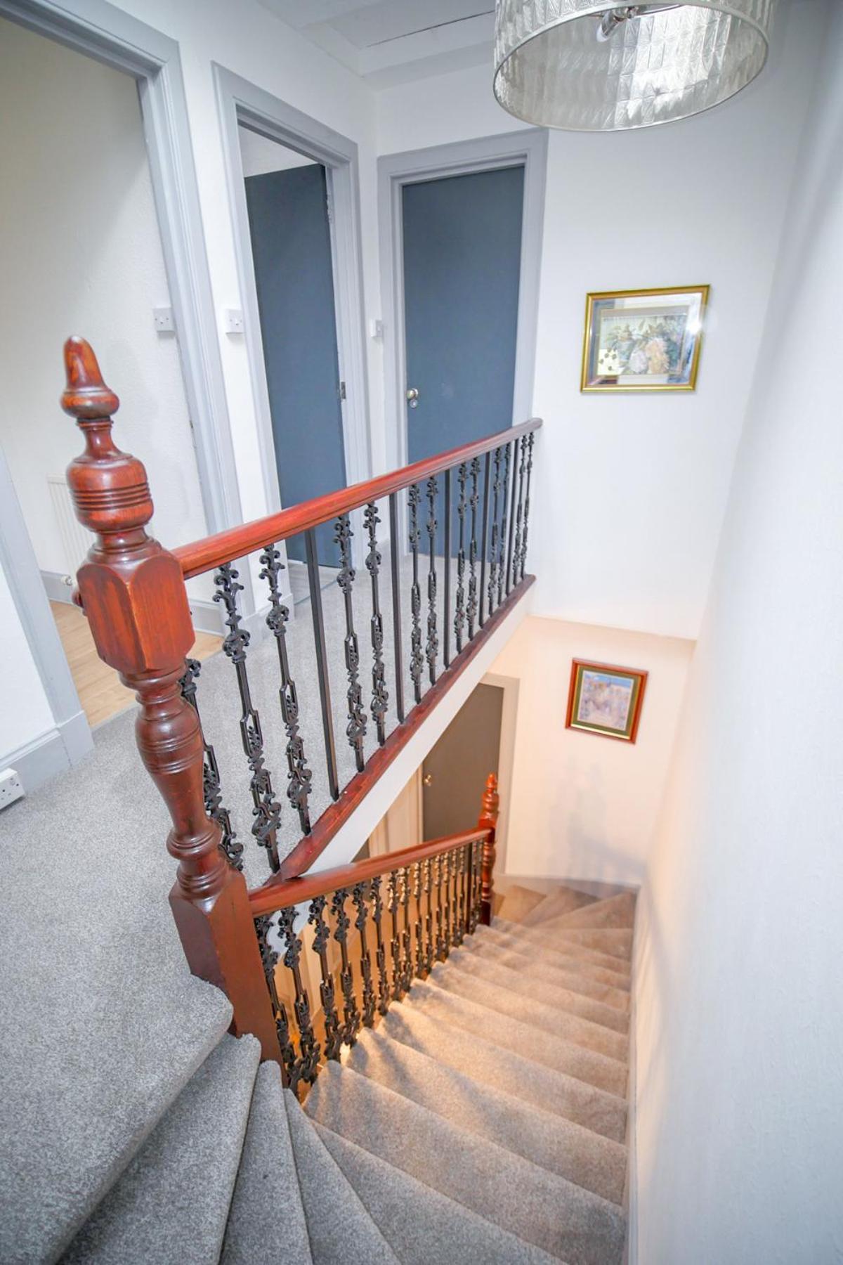 Telford Rd 5 Bedroom House אינברנס מראה חיצוני תמונה
