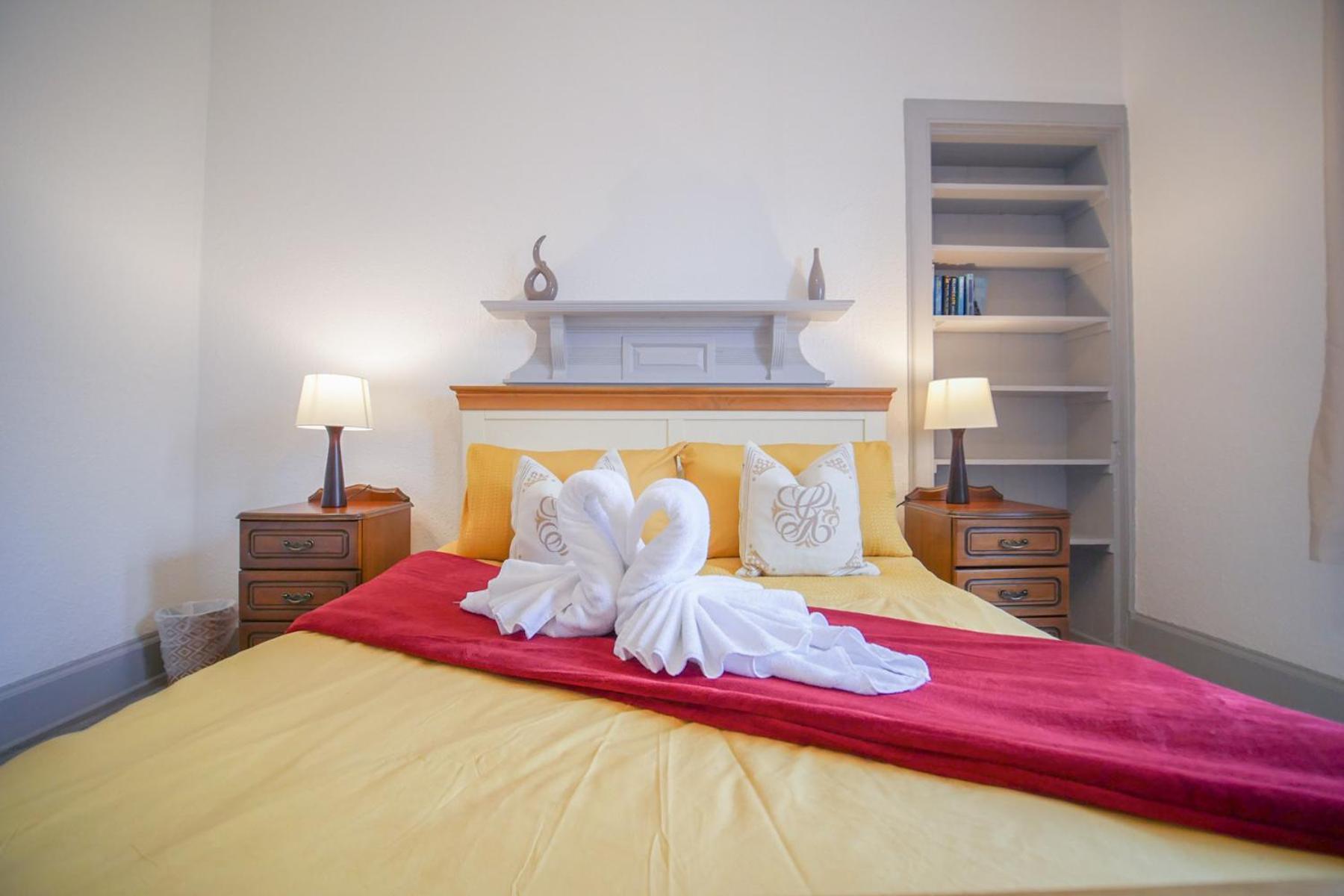 Telford Rd 5 Bedroom House אינברנס מראה חיצוני תמונה