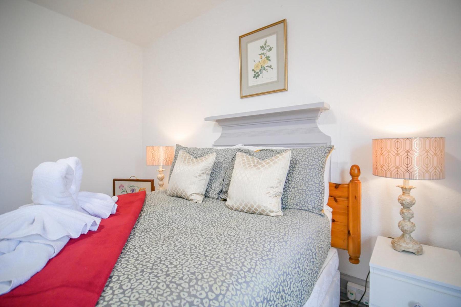 Telford Rd 5 Bedroom House אינברנס מראה חיצוני תמונה