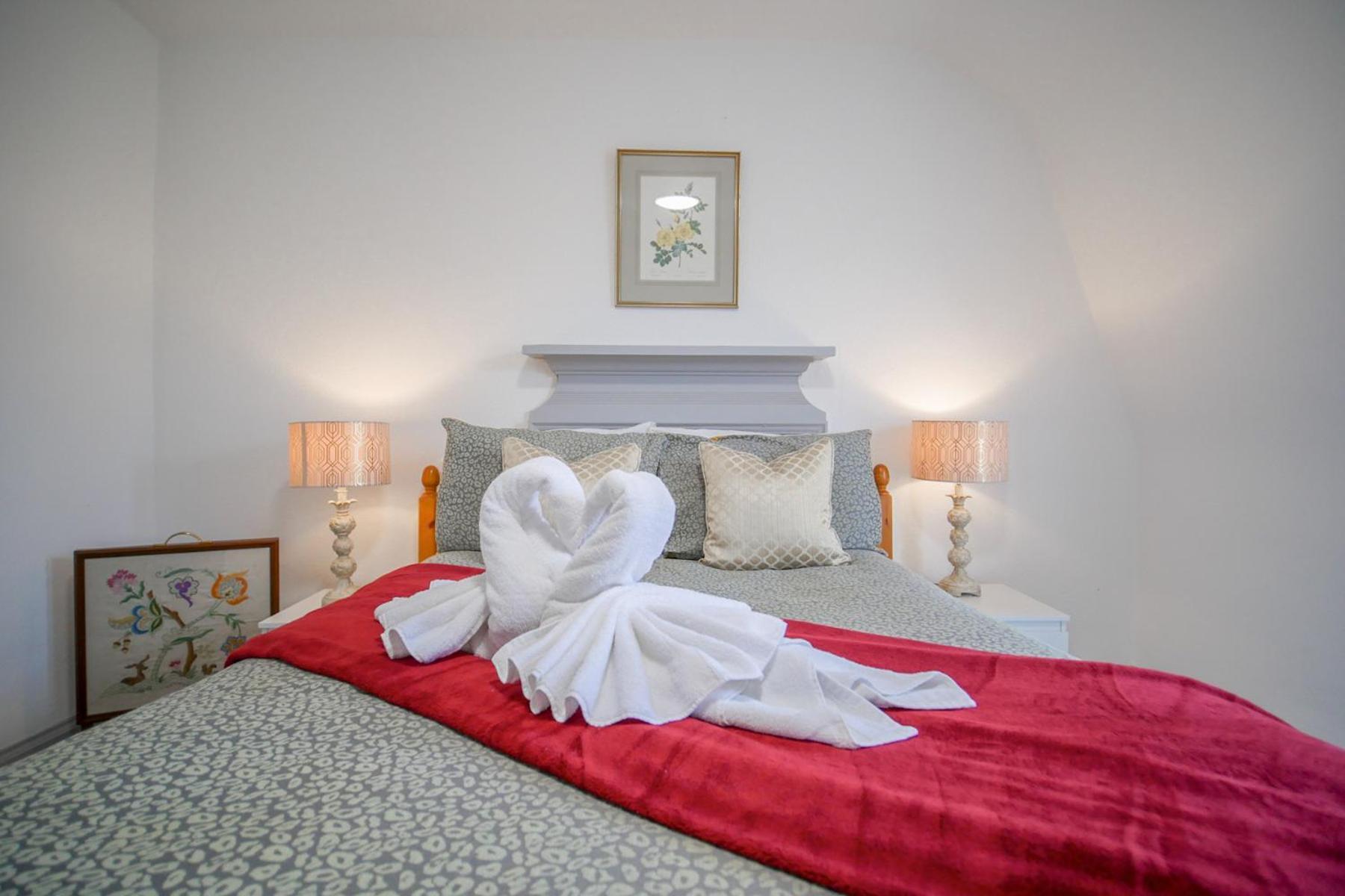 Telford Rd 5 Bedroom House אינברנס מראה חיצוני תמונה