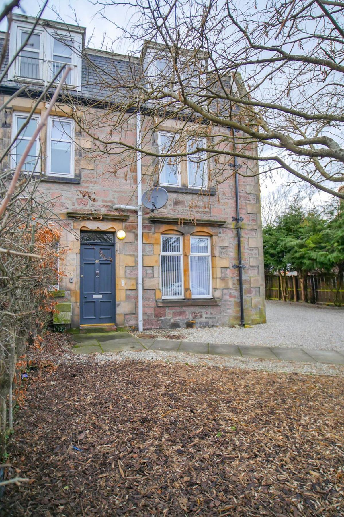 Telford Rd 5 Bedroom House אינברנס מראה חיצוני תמונה